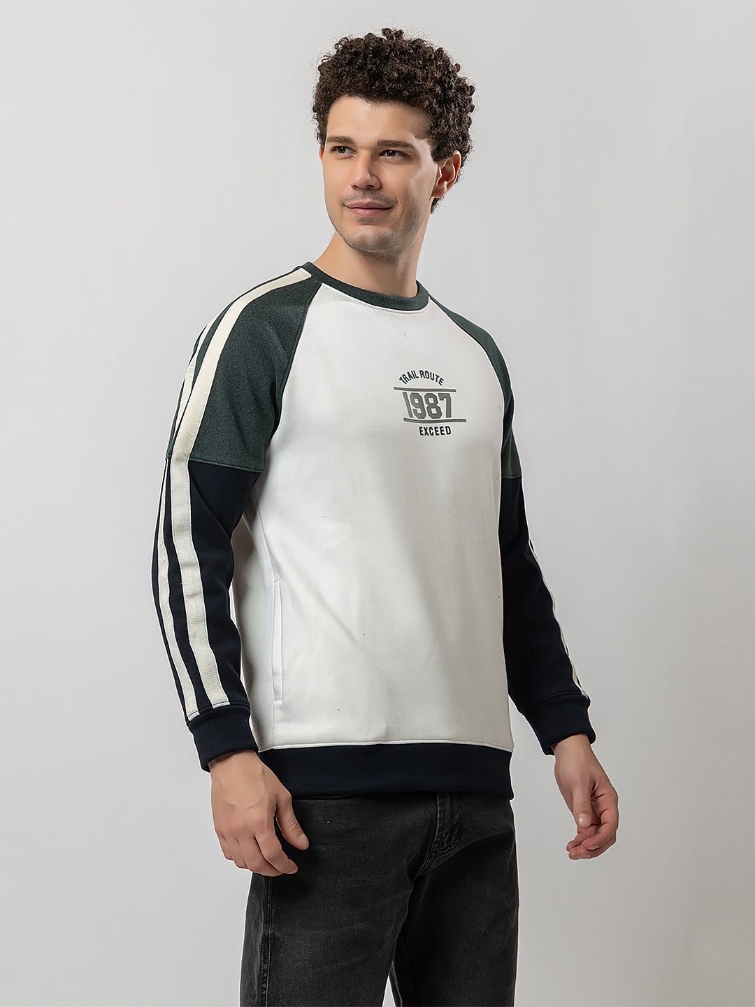 Basic O Collar Comfort Fit Men's Sweatshirt - 88053
